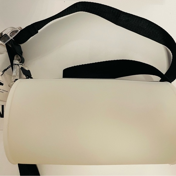 Zara Roll Bag - Picture 3 of 3